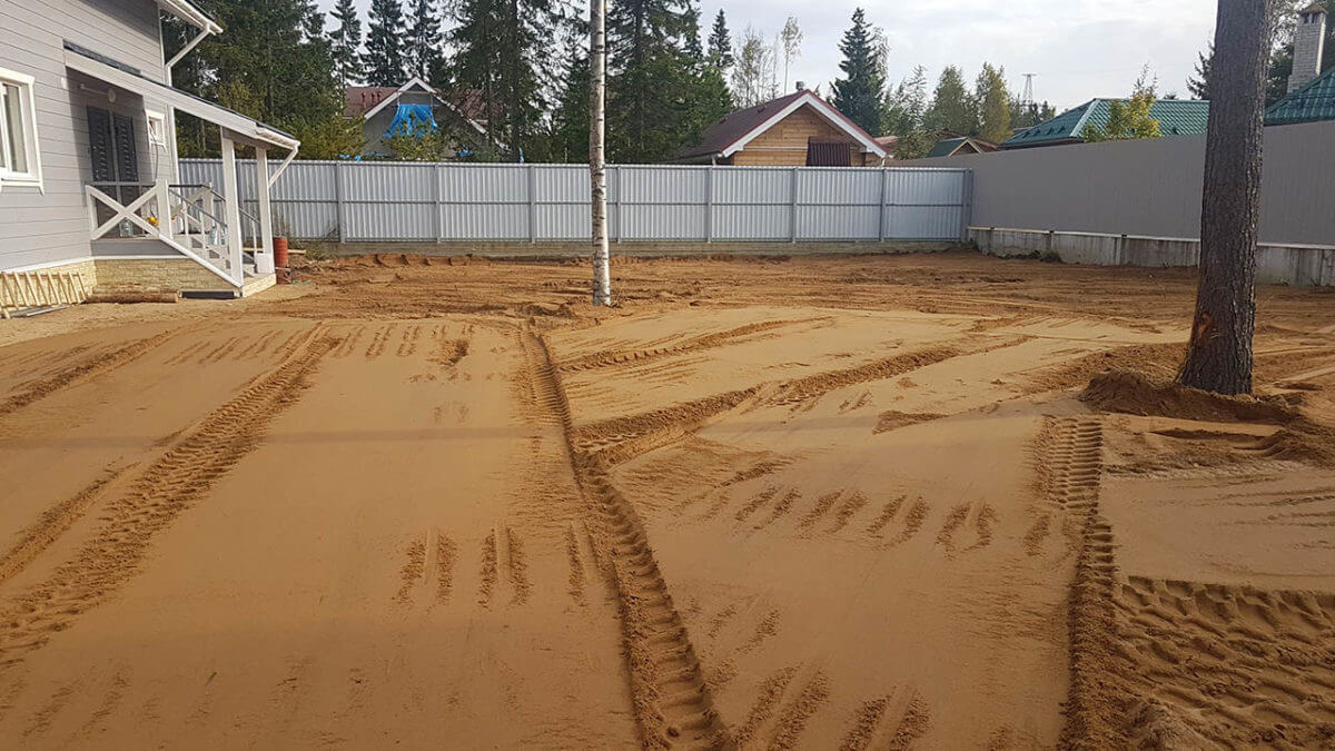 Отсыпка участка грунтом